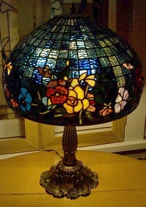 Pansy Lamp